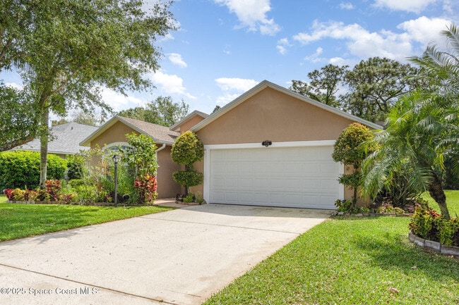 936 Tavernier Cir NE in Palm Bay, FL - Building Photo - Building Photo