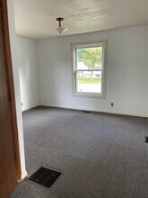 1306 Jerome St, Unit house in Lansing, MI - Building Photo - Building Photo