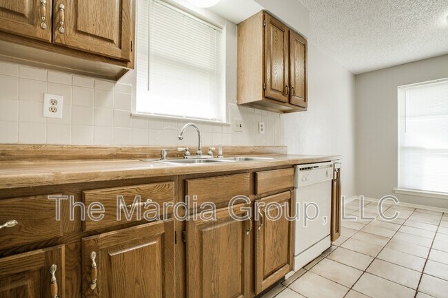 1433 Virgie Joe Dr in Mesquite, TX - Building Photo - Building Photo