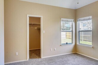 2858 Southampton Way in Round Rock, TX - Building Photo - Building Photo