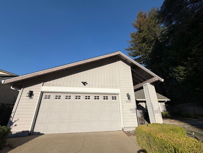 property at 5336 Nelle Pl