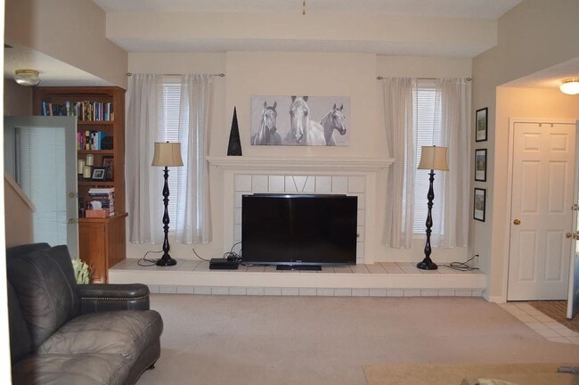 2000 Estella Dr in Manhattan, KS - Building Photo - Building Photo