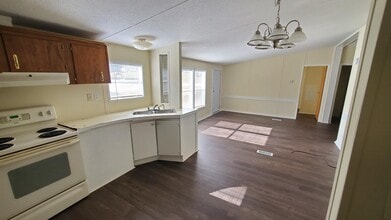 4225 Holcomb Cir in Flowery Branch, GA - Building Photo - Building Photo
