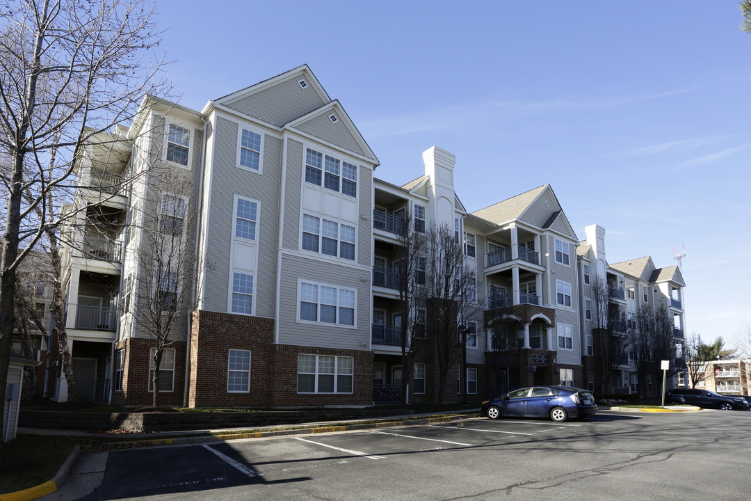 High Pointe at Jefferson Park in Falls Church, VA - Building Photo