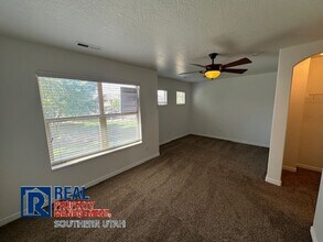 3155 S Hidden Valley Dr in Saint George, UT - Building Photo - Building Photo