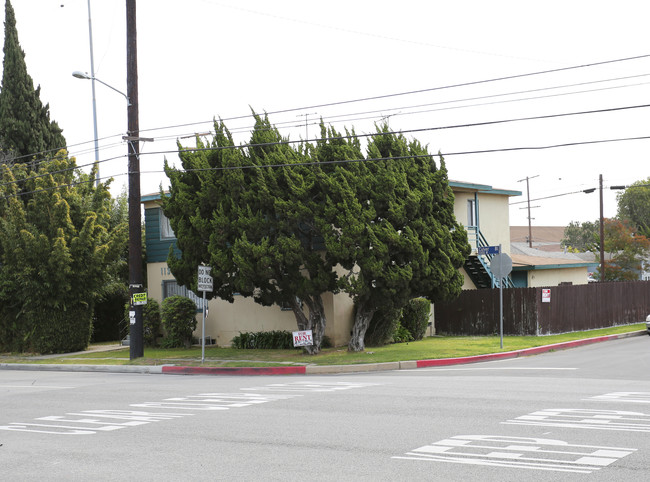 11320 Culver Dr in Culver City, CA - Building Photo - Building Photo