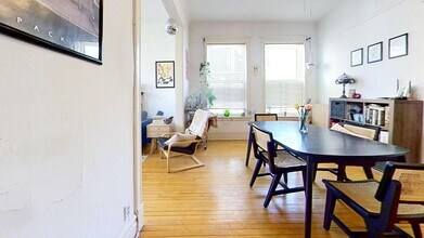 1015 W School St in Chicago, IL - Building Photo - Building Photo