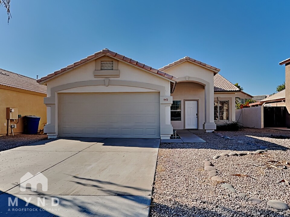 942 S Ithica St in Chandler, AZ - Building Photo