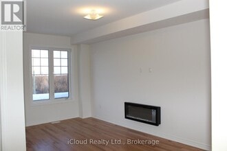 2932 Peter Matthews Dr in Pickering, ON - Building Photo - Building Photo