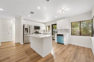 1512 Fletcher St in Hollywood, FL - Building Photo - Building Photo