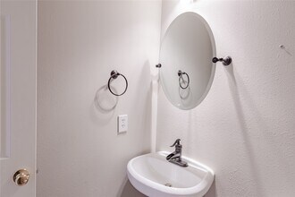 119 S Merryweather Cir in Conroe, TX - Building Photo - Building Photo