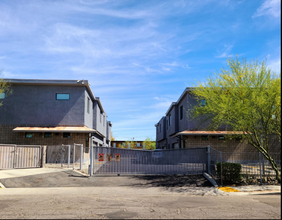 701 E Adams St in Tucson, AZ - Building Photo - Building Photo