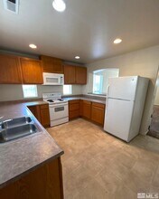 412 10th St in Sparks, NV - Building Photo - Building Photo
