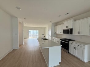 15309 Sunray Aly in Midlothian, VA - Building Photo - Building Photo