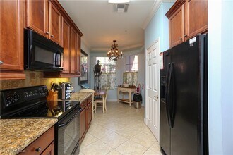 12070 Matera Ln in Bonita Springs, FL - Foto de edificio - Building Photo