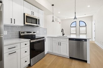 Welcome to Residence at North Park One in Philadelphia, PA - Foto de edificio - Building Photo