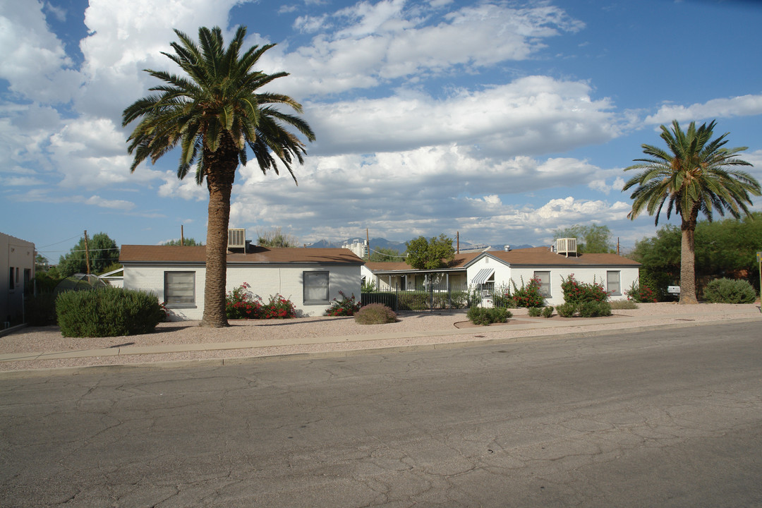 1221-1229 E 10th St in Tucson, AZ - Foto de edificio