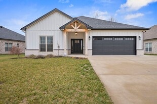 817 Brown Swiss Ct in Clarksville, TN - Building Photo