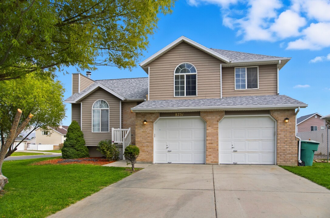 8751 5170 W in West Jordan, UT - Building Photo