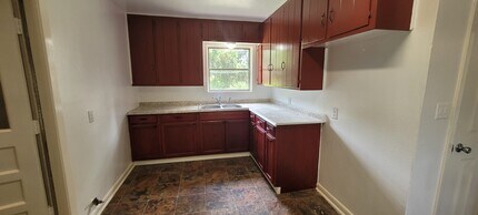 5811 Westdale St in Houston, TX - Building Photo - Building Photo