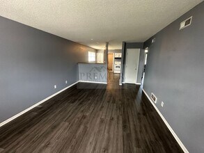 305 N 3rd St-Unit -305-3 in Odessa, MO - Building Photo - Building Photo