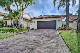 22595 Esplanada Cir in Boca Raton, FL - Building Photo - Building Photo