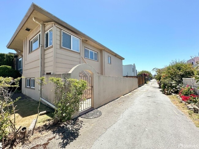 property at 1001 Sloat Blvd