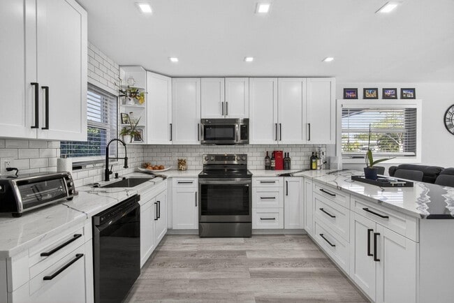 2388 S Wallen Dr in West Palm Beach, FL - Building Photo - Building Photo