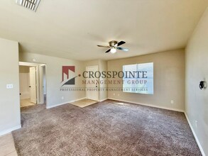 825 W 25th St in Tyler, TX - Foto de edificio - Building Photo