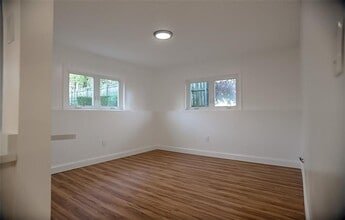 728 Beverage Hill Ave, Unit 11 in Pawtucket, RI - Building Photo - Building Photo