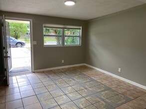 2215 W 12th St in Jacksonville, FL - Building Photo - Building Photo