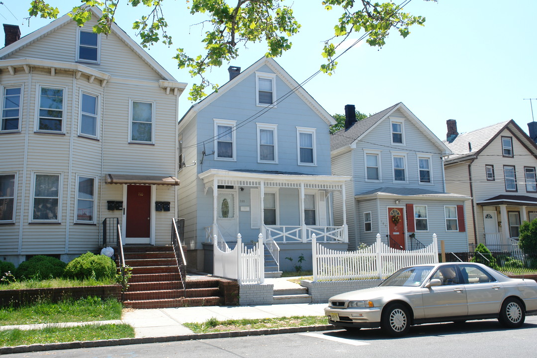 188 State St in Perth Amboy, NJ - Building Photo