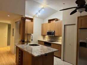 12 Waipaa Ln in Wailuku, HI - Building Photo - Building Photo