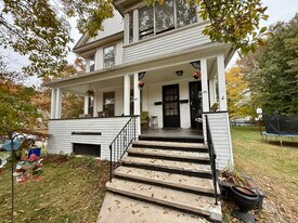 43 Concord St in Stratford, CT - Building Photo