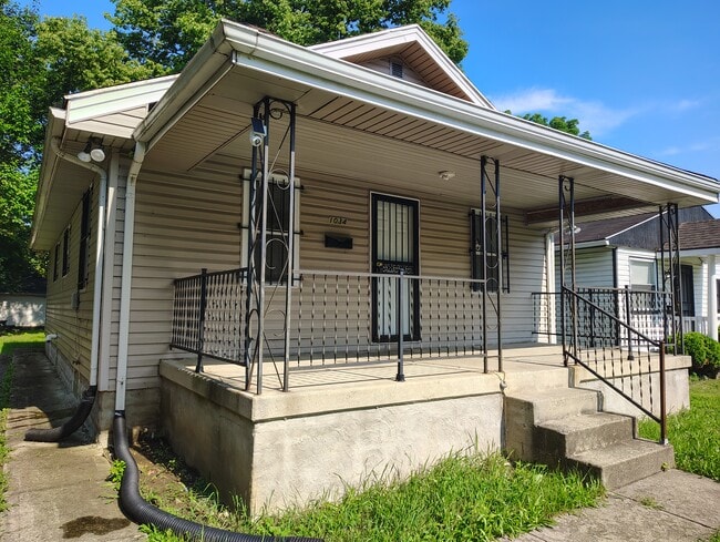 property at 1034 Leland Ave