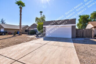 819 W Ross Ave in Phoenix, AZ - Building Photo - Building Photo