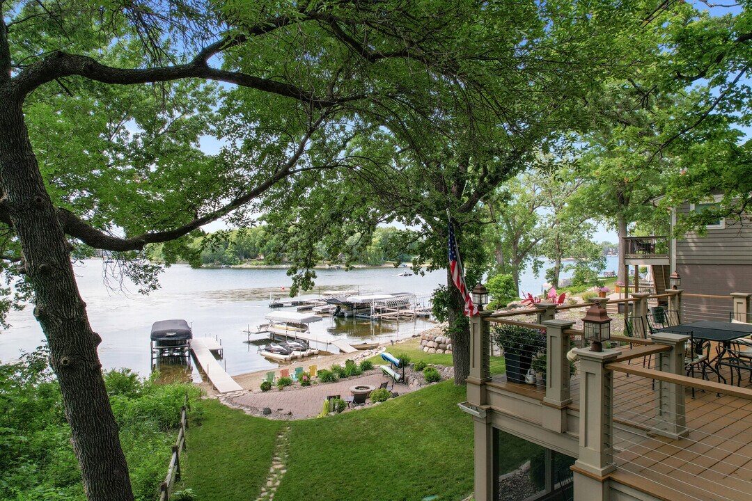 16654 Inguadona Beach Cir SW in Prior Lake, MN - Building Photo