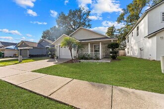 5232 Mango Fruit St in Seffner, FL - Foto de edificio - Building Photo