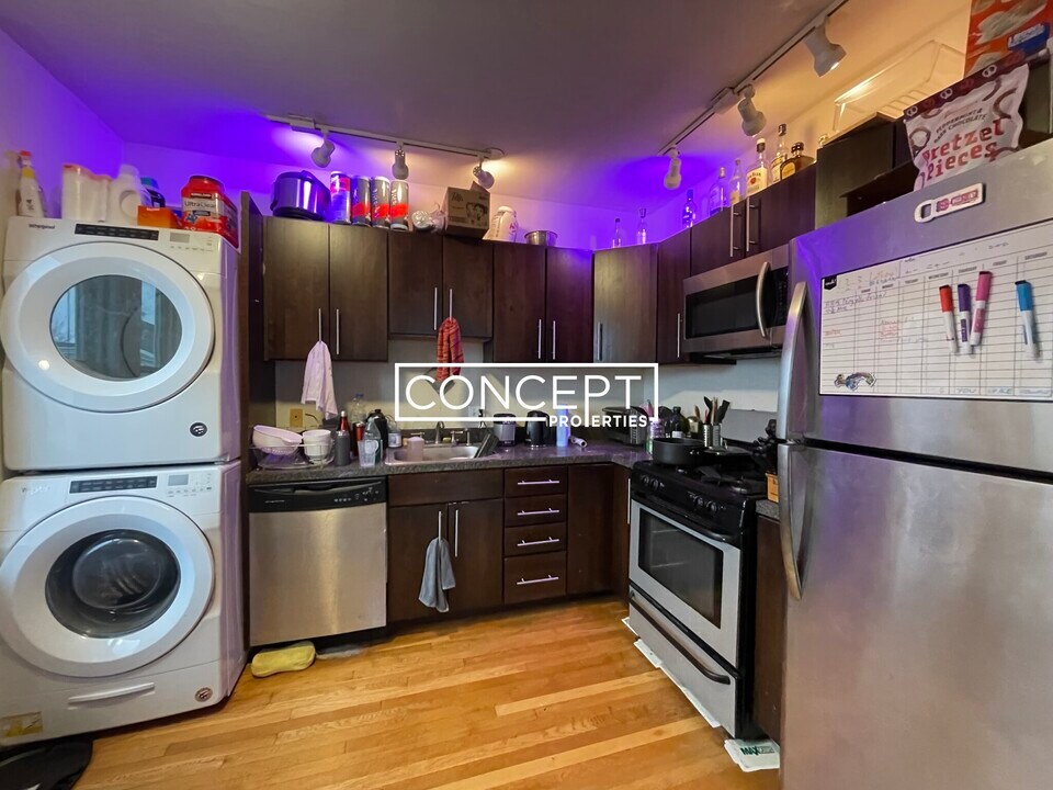 839 Parker St, Unit 3 in Boston, MA - Foto de edificio