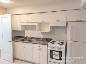 5662 Vedder Rd in Chilliwack, BC - Building Photo - Building Photo