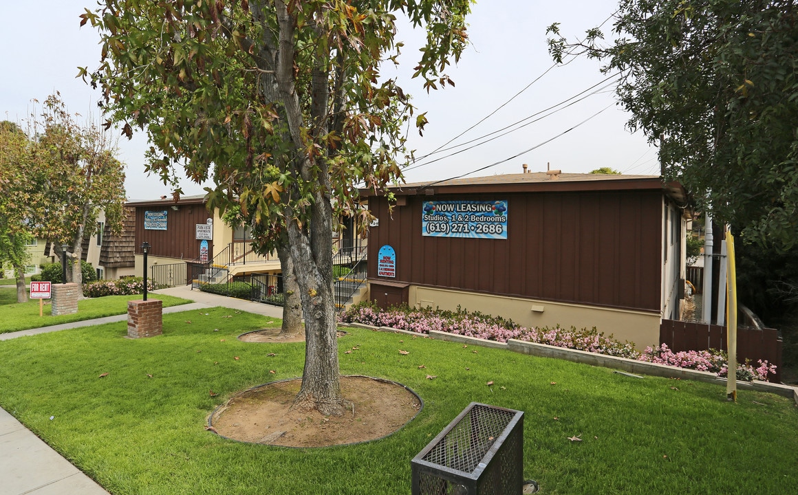 Park Vista Apartments Homes in Chula Vista, CA - Building Photo