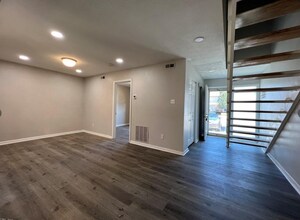 5025 Eaton Ct in Virginia Beach, VA - Building Photo - Building Photo