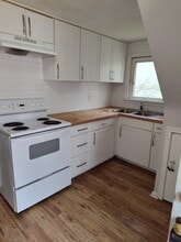 25 Meinzinger Ave in Kitchener, ON - Building Photo - Building Photo