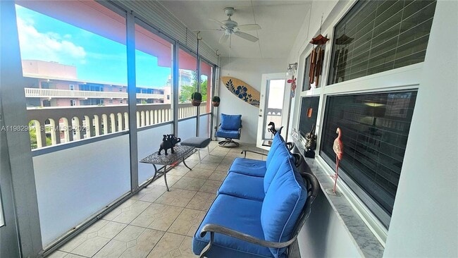 180 NE 12th Ave, Unit 10E in Hallandale Beach, FL - Building Photo - Building Photo