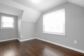 2229 Middlehurst Dr in Columbus, OH - Foto de edificio - Building Photo