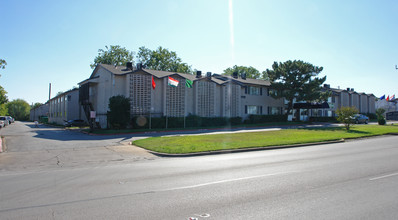 Lancaster Apartments in Fort Worth, TX - Building Photo - Building Photo