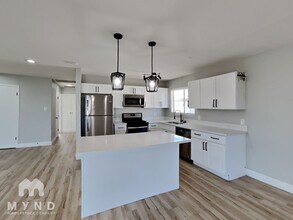 3112 E Vegas Valley Dr in Las Vegas, NV - Foto de edificio - Building Photo