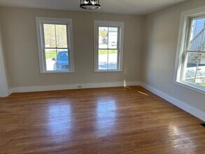 30 Main St in Bennington, NH - Building Photo - Building Photo