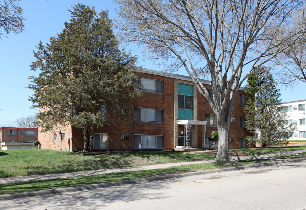 1838 Hayes St NE in Minneapolis, MN - Foto de edificio