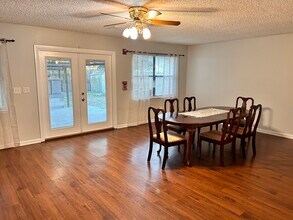 4294 Tanglewilde Dr S in Jacksonville, FL - Foto de edificio - Building Photo